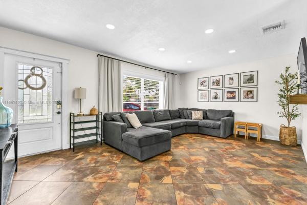 Fairway Park, 16501 SW 102nd Ave, Palmetto Estates, Florida 33157, image 3