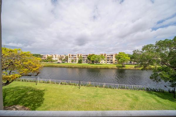 Kings Creek South, 7757 SW 86th St #C-316, Kendall, Florida 33143, image 1