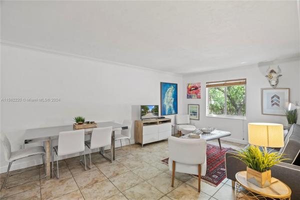 Monterey Gardens Of Pinecrest, 8617 SW 68 Ct #24, Pinecrest, Florida 33156, image 3