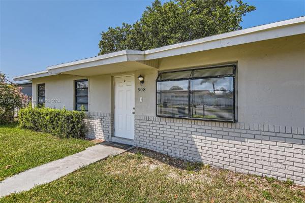 Avocado Villas, 508 SW 17th Ter, Homestead, Florida 33030, image 2