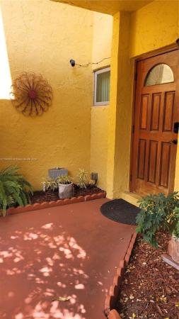 Taracoma Townhomes, 13731 SW 84th St #G, Kendale Lakes, Florida 33183, image 3
