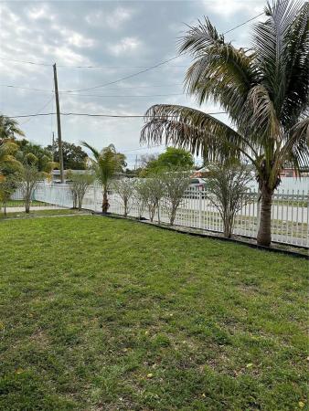 Highland Park Estates, 4351 NW 185th St, Miami Gardens, Florida 33055, image 3