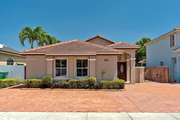 Riviera Trace, 1111 NW 136th Ct, Tamiami, Florida 33182, image 1