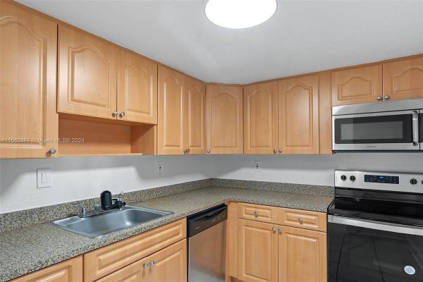 Venetian Palms, 7907 SW 104th St #202H, Kendall, Florida 33156, image 3