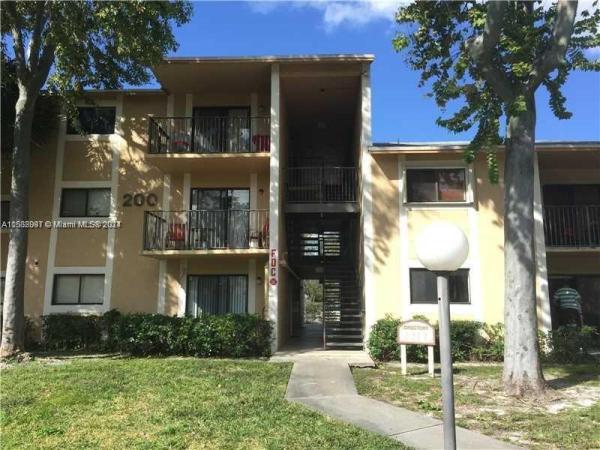 The Palms Of Pembroke, 200 W Palm Cir W #305, Pembroke Pines, Florida 33025, image 1