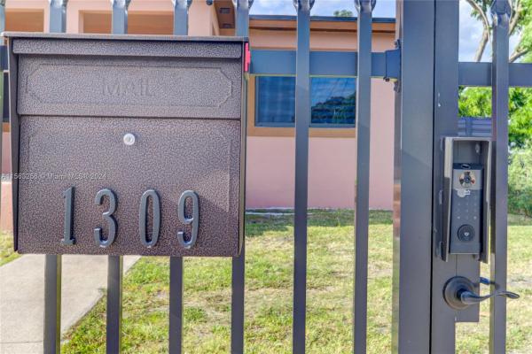 Orchard Villa, 1309 NW 55th Ter, Miami, Florida 33142, image 3