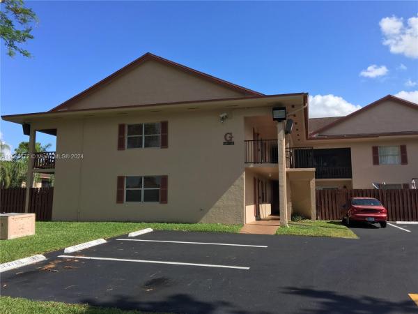 Pine Grove, 11255 SW 88th St #210G, Kendall, Florida 33176, image 3