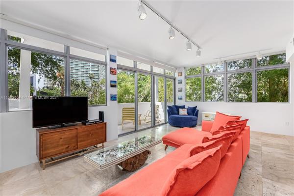 South Beach Bay, 1577 Bay Rd #205, Miami Beach, Florida 33139, image 2