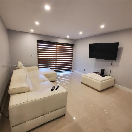 Ramblewood, 13701 Kendale Lakes Cir #B-406, Kendale Lakes, Florida 33183, image 1