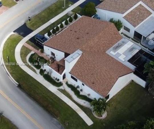 Bonaventure Lakes, 16818 Royal Poinciana Dr, Weston, Florida 33326, image 1
