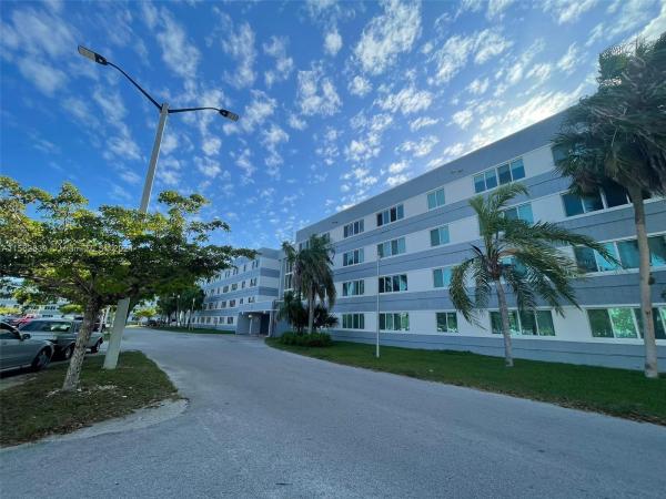 Naranja Lakes, 14850 Naranja Lakes Blvd #B1G, Naranja, Florida 33032, image 2