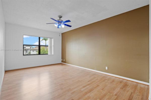 Las Vistas At Doral, 8290 Lake Dr #307, Doral, Florida 33166, image 3