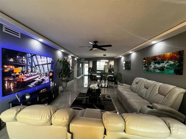 Sunrise Lakes 4, 2521 NW 104th Ave #407, Sunrise, Florida 33322, image 1