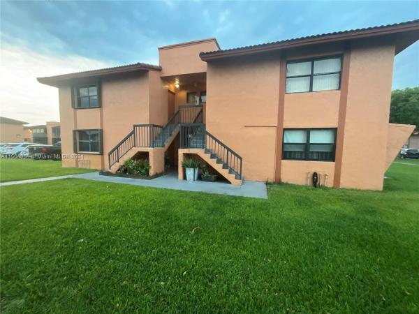 Lago Grande, 6385 W 27th Ave #23-3, Hialeah, Florida 33016, image 1