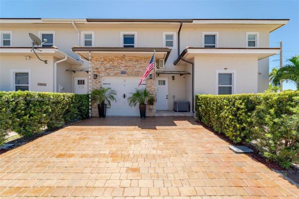 Townhomes On Coconut Palm, 12790 SW 248th St #12790, Princeton, Florida 33032, image 3