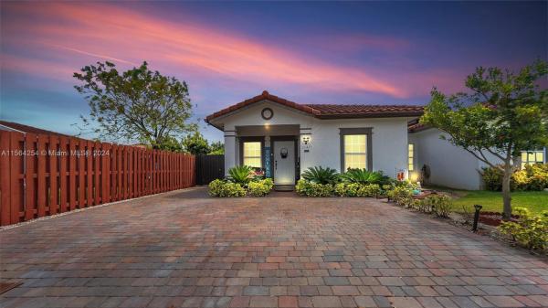 De Cayon, 21435 SW 123rd Ct, Goulds, Florida 33177, image 1