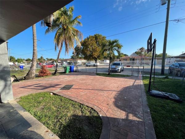 Melrose Heights, 2475 NW 35th St, Miami, Florida 33142, image 2