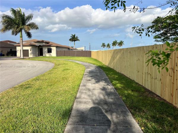 AH At Turnpike South, 27261 SW 136th Ave, Princeton, Florida 33032, image 3