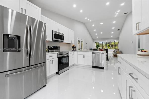 Meridiana At Boca Pointe, 22641 Meridiana Dr, Boca Raton, Florida 33433, image 1