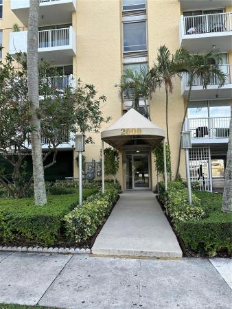 Keystone Towers, 2000 NE 135th St #911, North Miami, Florida 33181, image 3