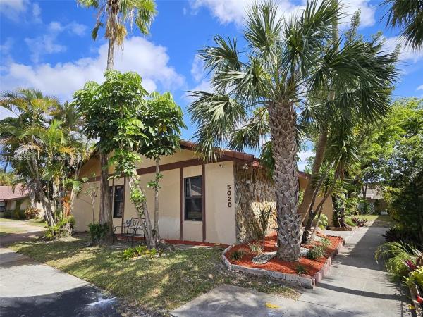 Classic Townhouses West, 5020 Sheridan St #2, Hollywood, Florida 33021, image 1
