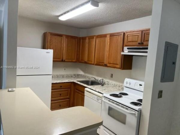 Lakes Of Jacaranda, 10773 Cleary Blvd #209, Plantation, Florida 33324, image 1
