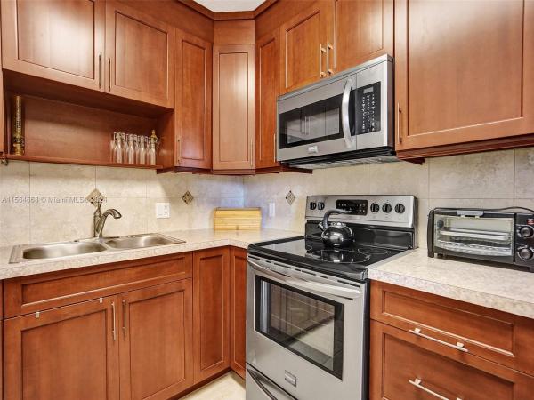 Park South, 4310 NW 12th Ct #102, Lauderhill, Florida 33313, image 1