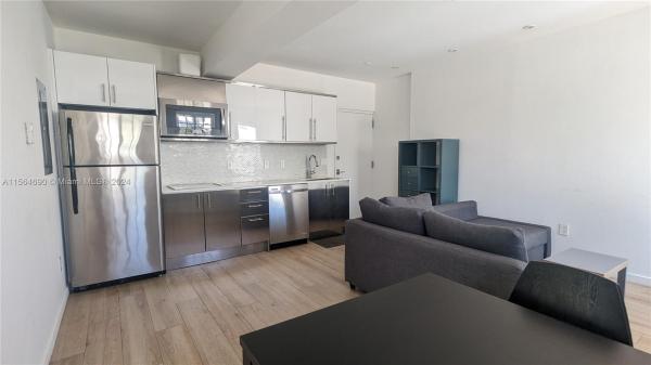 Bogart, 700 16th St #202, Miami Beach, Florida 33139, image 1