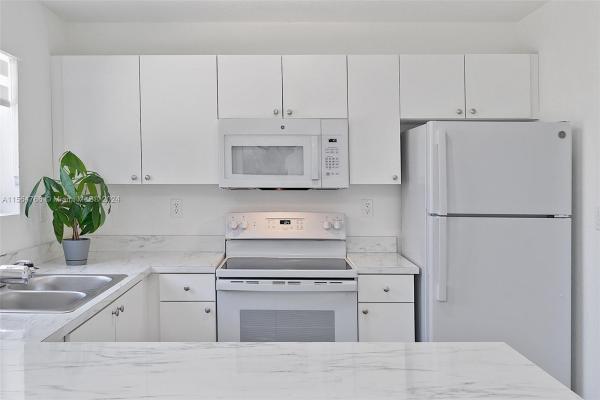 Southern Pointe Villas, 18 SW 3rd Ct, Florida City, Florida 33034, image 3
