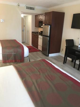 The Aventura Beach Club, 19201 Collins Ave #646, Sunny Isles Beach, Florida 33160, image 2