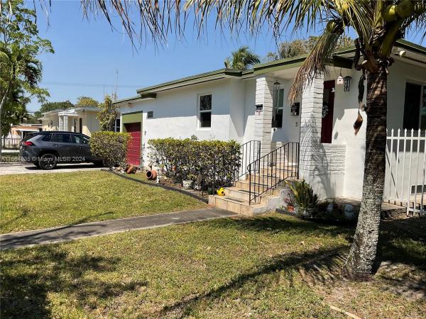 Archwood, 14075 NE 16th Ave, North Miami, Florida 33161, image 1