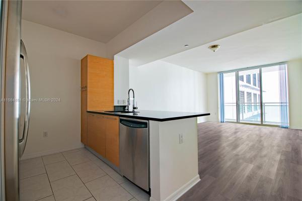 The Plaza On Brickell East, 950 Brickell Bay Dr #703, Miami, Florida 33131, image 1