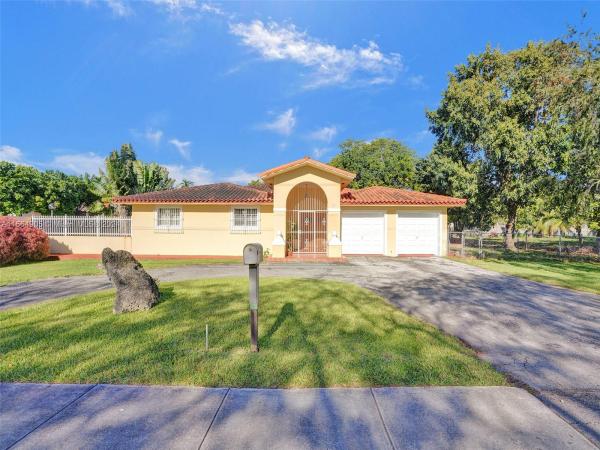 Miller Drive Estates, 6450 SW 102nd Ave, Sunset, Florida 33173, image 1