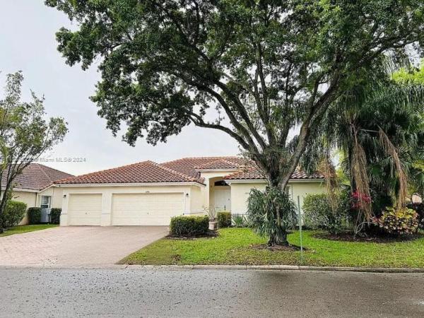 Lake Como At Indigo Lakes, 5252 NW 51st St, Coconut Creek, Florida 33073, image 1