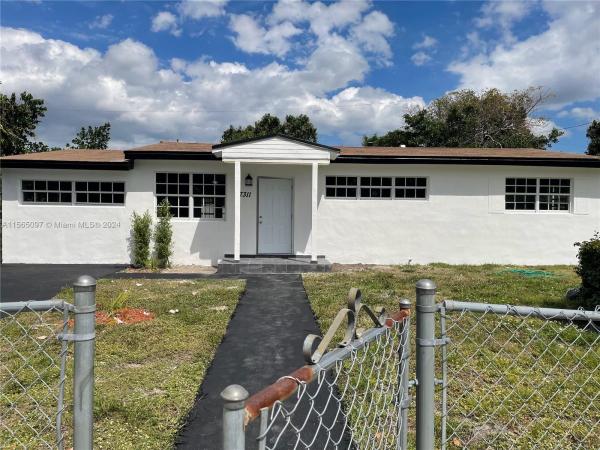 Myrtle Grove, 17311 NW 32nd Ct, Miami Gardens, Florida 33056, image 2