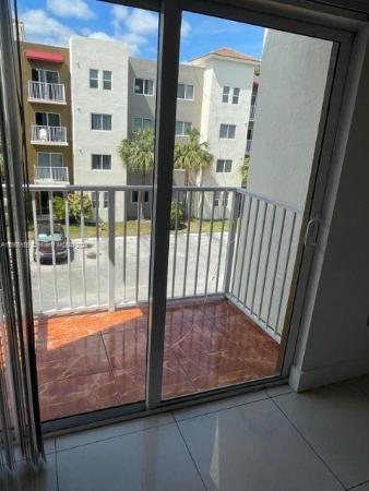 Paradise Pointe, 11050 SW 196th St #314, Cutler Bay, Florida 33157, image 1