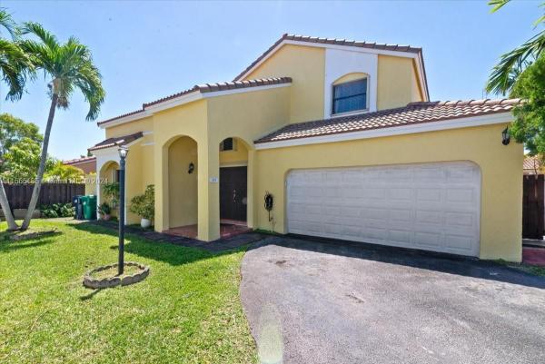 Poinciana Pointe, 551 SW 88th Pl W, Fountainebleau, Florida 33174, image 1