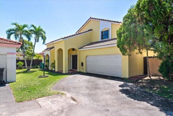 Poinciana Pointe, 551 SW 88th Pl W, Fountainebleau, Florida 33174, image 3