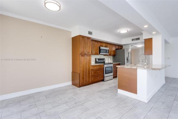 Sheridan By The Beach, 1460 Sheridan St #2D, Hollywood, Florida 33020, image 2