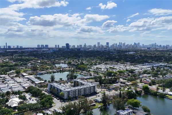 Parkside Towers, 220 SW 9th Ave #206, Hallandale Beach, Florida 33009, image 1