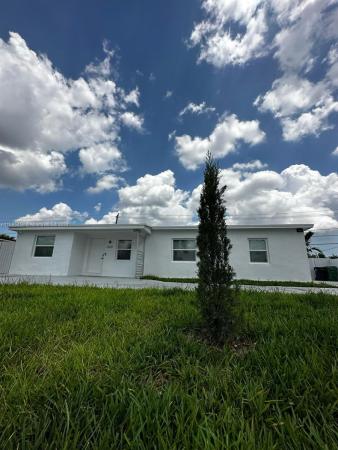 Richmond Heights Residential, 14681 Lincoln Blvd, Richmond Heights, Florida 33176, image 1