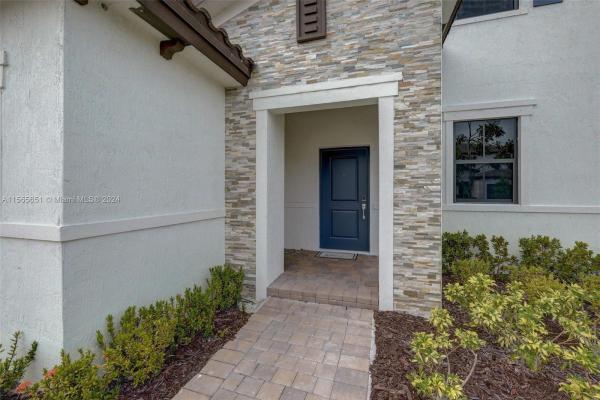 Corsica, 11871 SW 242nd Ter, Princeton, Florida 33032, image 2