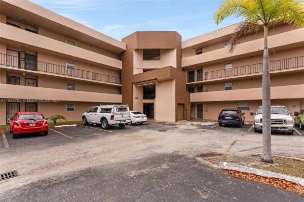 Fernwoods, 506 NW 87th Ave #111, Fountainebleau, Florida 33172, image 1
