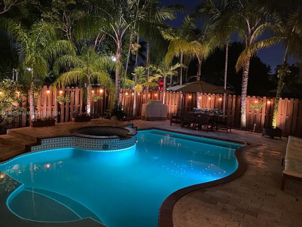 The Reserve At Isles Of Bayshore, 22094 SW 88th Ct, Cutler Bay, Florida 33190, image 2
