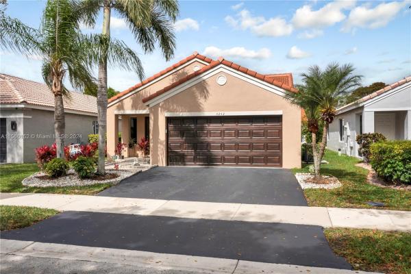 Mahogany Ridge, 4242 E Greenbriar Ln, Weston, Florida 33331, image 1