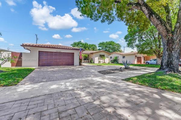 Miami Lakes Residential, 14365 Lake Candlewood Ct, Miami Lakes, Florida 33014, image 1