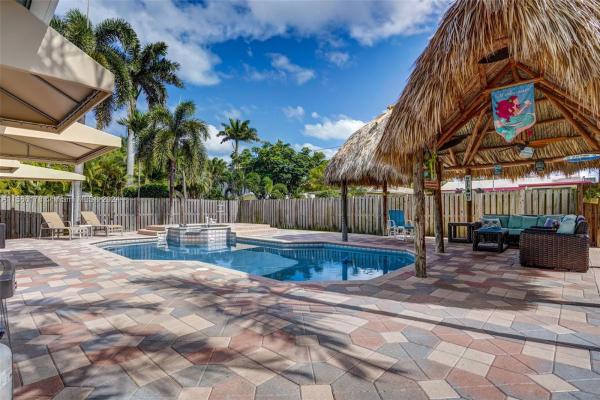Hollywood Country Club Estates, 1550 Hayes St, Hollywood, Florida 33020, image 3