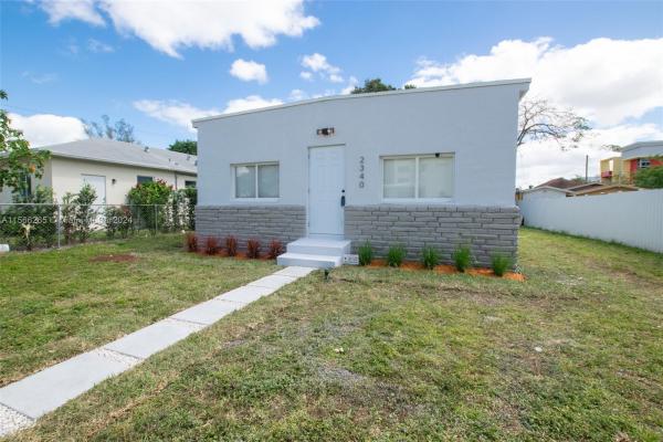 54th Street Terrace, 2340 NW 53rd St, Brownsville, Florida 33142, image 1