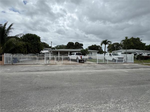Elson Manors, 8611 NW 35th Ct, West Little River, Florida 33147, image 1