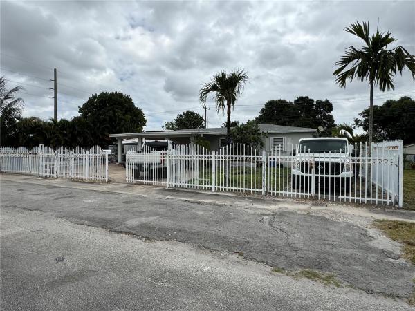 Elson Manors, 8611 NW 35th Ct, West Little River, Florida 33147, image 3